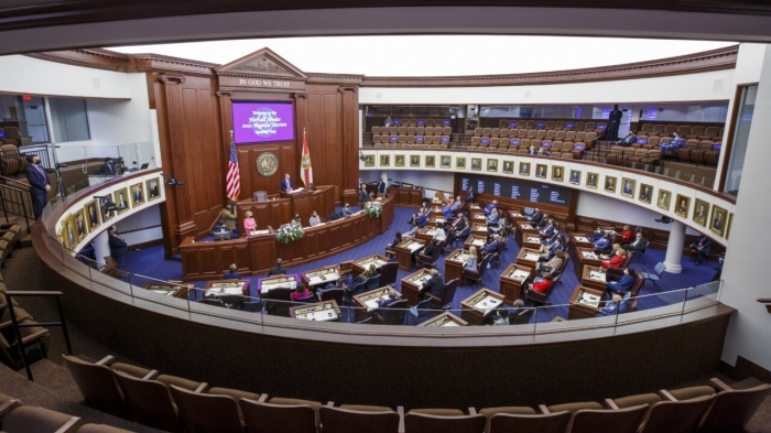 florida-senators-advance-bill-to-create-gaming-commission,-reduce-live-racing