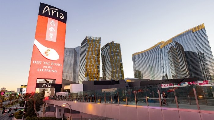 mgm-resorts-casinos-on-vegas-strip-return-to-100%-occupancy-and-no-social-distancing