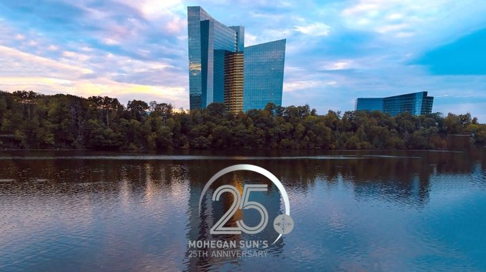 mohegan-sun-celebrates-25th-anniversary-with-concerts,-giveaways,-more