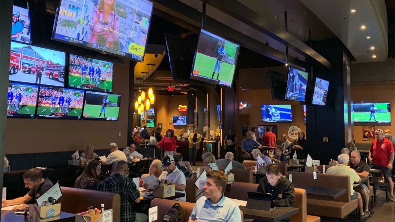 indiana's-online-and-retail-sportsbooks-hit-$4-billion-handle-in-2021