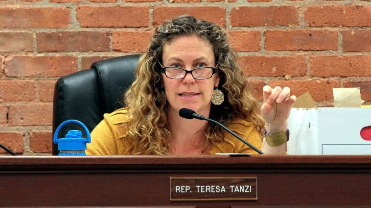 rhode-island:-rep.-tanzi-joins-casino-workers'-call-to-include-gaming-venues-in-proposed-smoking-ban-law