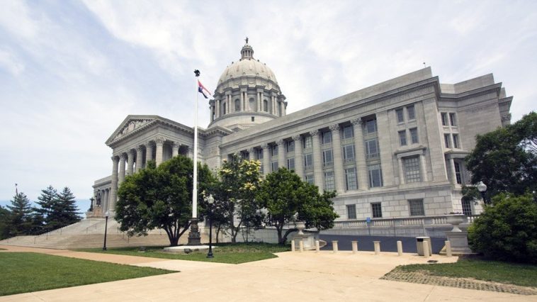 missouri:-fiscal-review-flags-potential-flaw-in-sports-betting-proposal,-highlights-tax-collection-concerns